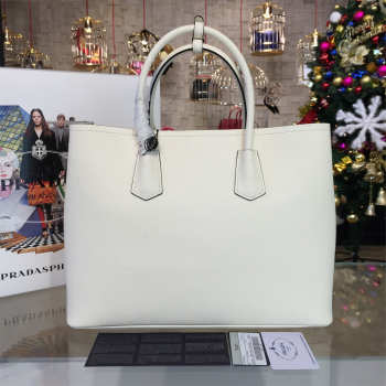 Delvaux handbag 1517