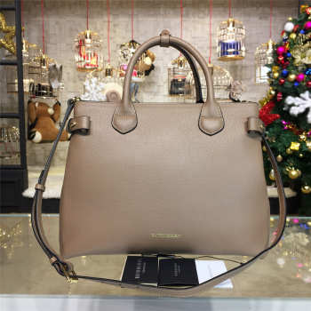 Burberry Shoulder Bag 5782