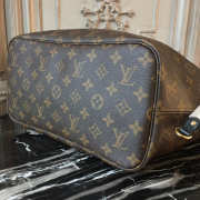 Louis Vuitton Neverfull Bag - 2