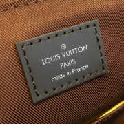 Louis Vuitton DISTRICT 3429 - 3