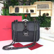 Valentino CHAIN CROSS BODY BAG 4710 - 1