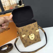 Louis Vuitton CAMERA BOX 3479 - 5