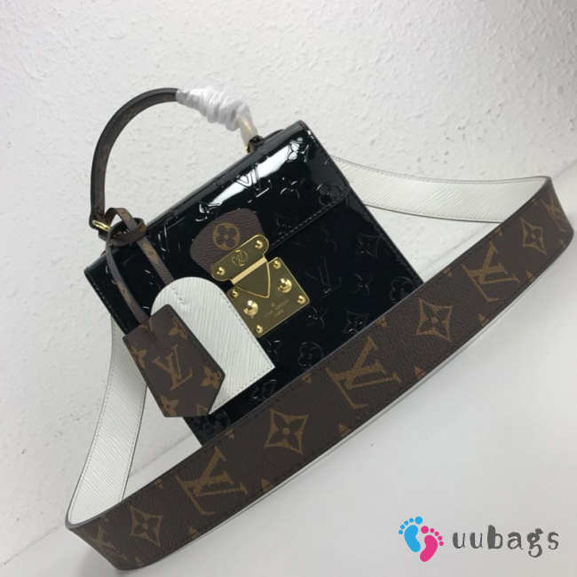 Louis Vuitton SPRING STREET M90375 - 1