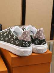 LV sneakers shoes - 2