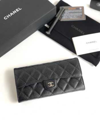 Chanel Wallet Caviar With Silver Hardware