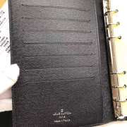 LV MEDIUM RING AGENDA COVER R20105 - 6