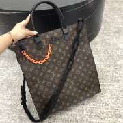 LOUIS VUITTON SAC PLAT - 1