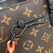 LOUIS VUITTON SAC PLAT - 5