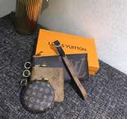 Louis Vuitton Pouches - 5