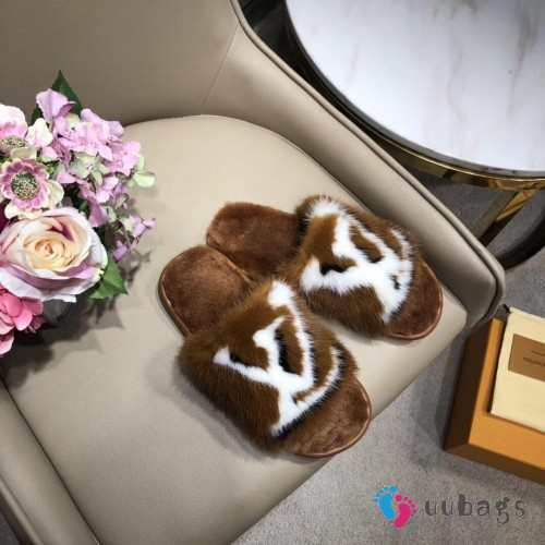 LV Slippers - 1