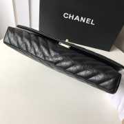 Chanel Palm print calfskin clutch - 3