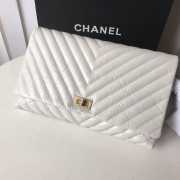 Chanel Palm print calfskin clutch White - 6