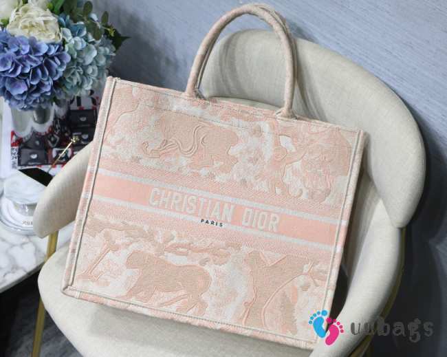 Dior Book Tote Pink - 1