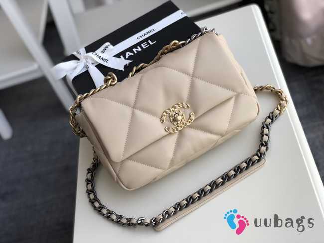 Chanel 19 Flap small Bag Beige 26cm - 1