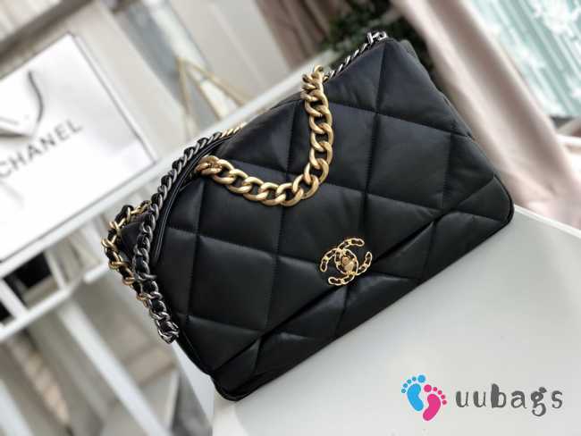 Chanel 19 Flap Large Bag Black 36cm - 1