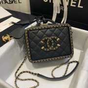 Chanel Vanity Case Black Small 18cm - 1