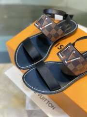 LV Sandals 005 - 6