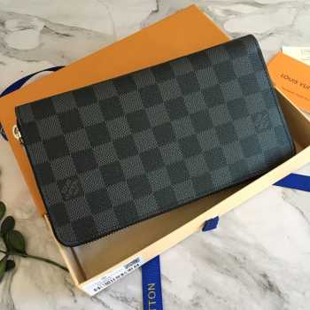 LV Zippy Organizer wallet