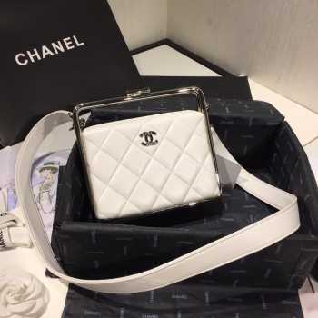 Chanel Cosmetic Bag 18cm