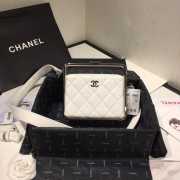 Chanel Cosmetic Bag 18cm - 4