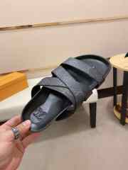 LV slippers for men 001 - 5