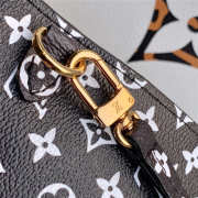 Louis Vuitton Neverfull MM bag - 4