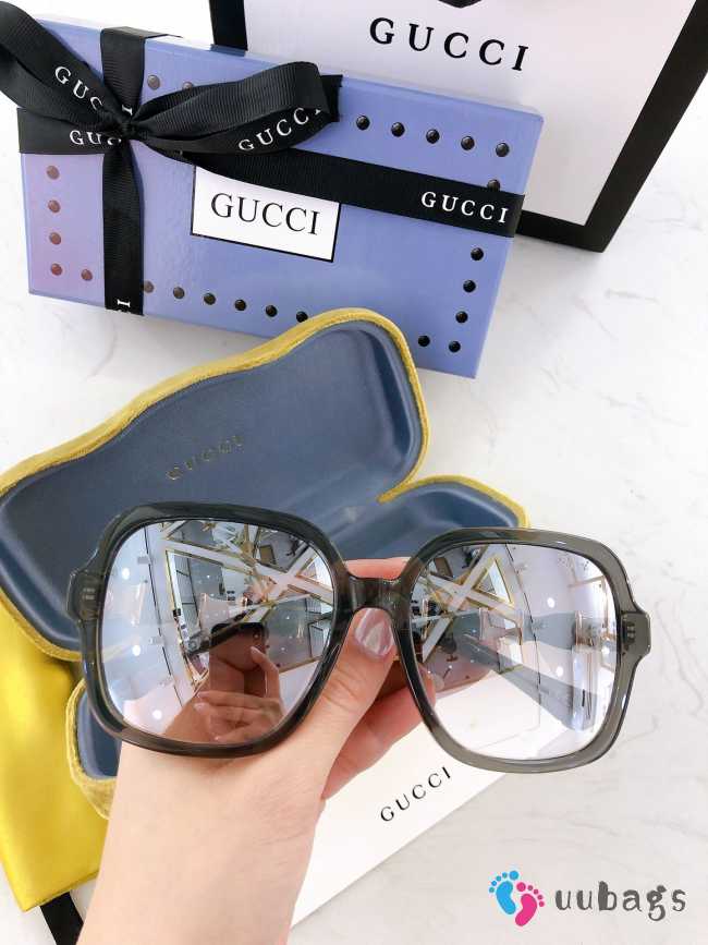 GUCCI Sunglasses 002 - 1