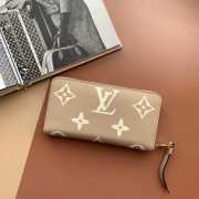 LV wallet 001 - 3