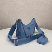 Prada Re-Edition 2005 nylon shoulder bag blue 18x22x6.5cm - 2