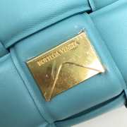 Bottega Veneta The Chain Cassette Blue Bag - 6