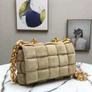 Bottega Veneta The Chain Cassette Brown Velvet Bag - 2