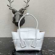 Bottega Veneta Mini intreccio leather top handle bag white - 4