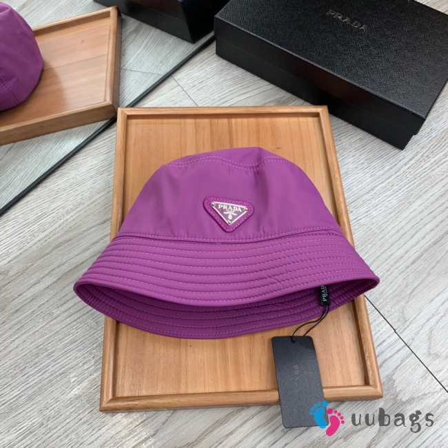 Prada hat 001 - 1