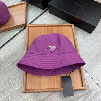 Prada hat 001