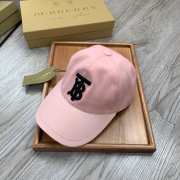 Buberry hat pink  - 3