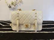 Chanel FlapBag White Leather AS2696 - 1