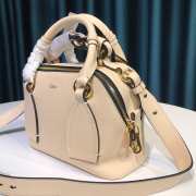 Chloe Small Daria day bag in grained & shiny calfskin beige - 5