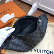 LV Discovery Bumbag Monogram Eclipse Canvas M44336 - 3