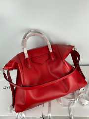 Givency Medium Antigona Soft Bag In Red Leather - 3