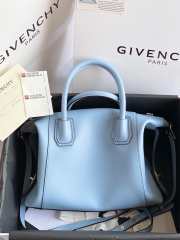 Givency Small Antigona Soft Bag In Blue Leather - 3