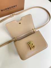 Burberry TB crossbody bag in beige 21cm - 6