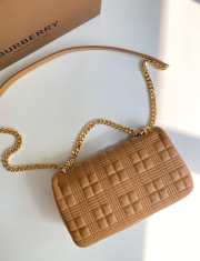 Burberry quilted Lola crossbody bag  - 5