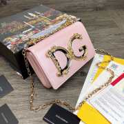 Dolce & Gabbana Nappa leather DG Girls shoulder bag in pink - 3