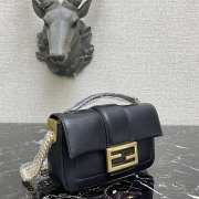 Fendi Baguette chain black leather bag 19cm 8BR783 - 3