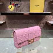 Fendi Baguete pink leather bag 32cm - 4