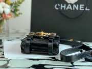 Chanel 19 case phone black leather - 4