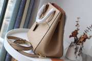 Louis Vuitton Fold Tote MM Monogram in Beige M45409 - 5