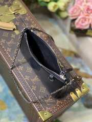 LV Easy Pouch On Strap Epi Leather in Black M80471 - 3