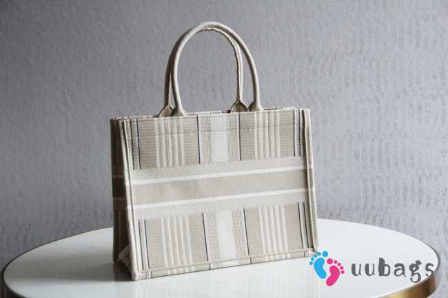 Dior book tote in cream 41cm - 1