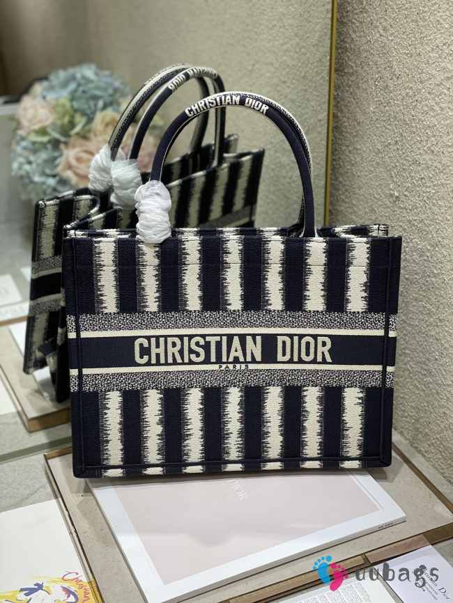 Dior book tote bag in blue 36cm - 1